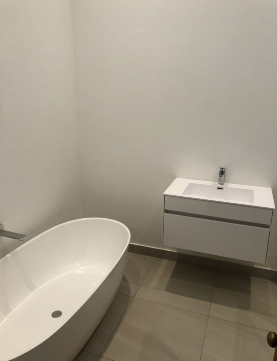 To Let 3 Bedroom Property for Rent in Rondebosch Western Cape